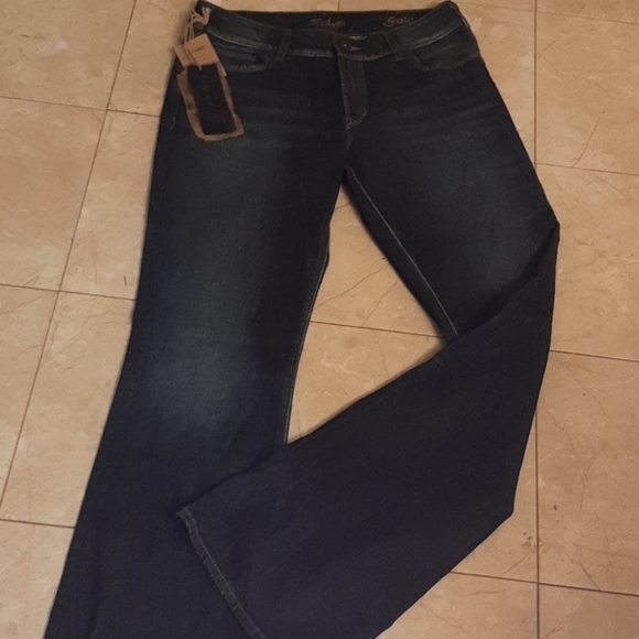 Silver jeans nwt mid rise bootcut